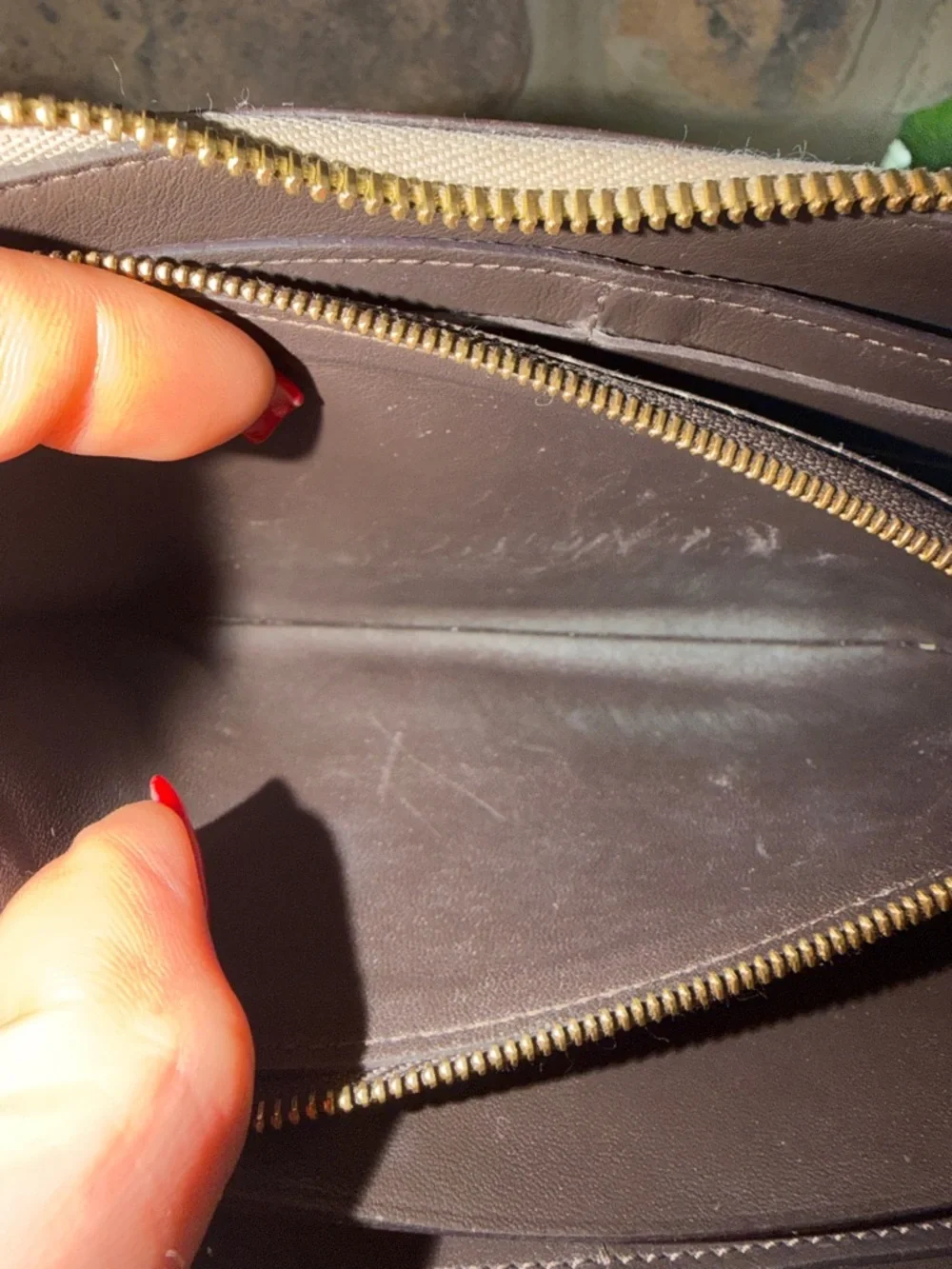 Louis Vuitton Comete Zip Around Wallet Taurillon Leather Taupe Gray M63104 - Picture 12 of 15